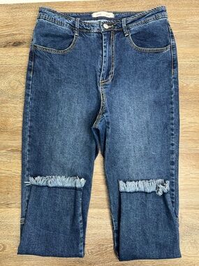 Max Studio Distressed Crop Jeans | High Rise Raw Hem Denim | Size 28